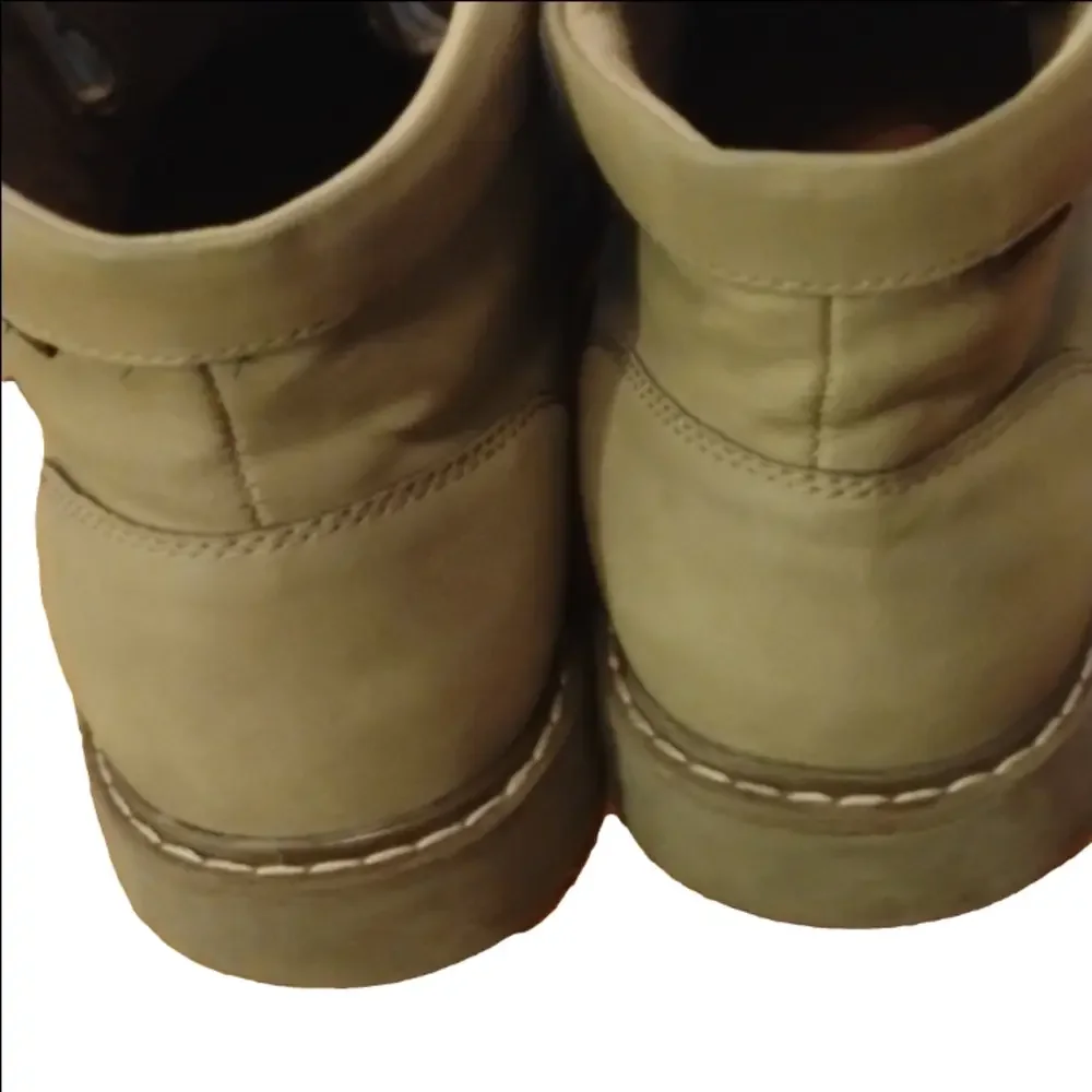 Sonoma Men's Tan Ankle Boots. Size 9 1/2 .Perfect For Work!